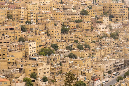 旅游城市景观约旦首都安曼市的空中观察约旦首都家剧院高清图片素材