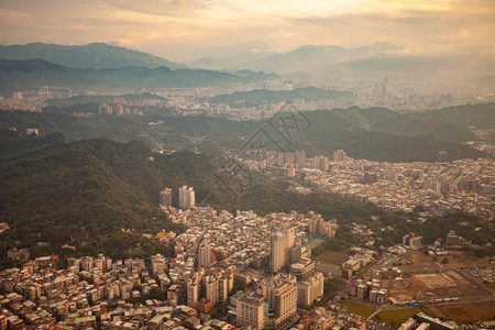 台北湾市的空中景象图片