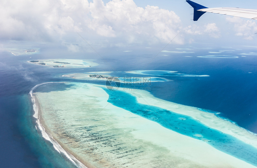 海岸从飞机上看马尔代夫环礁目的地旅游图片