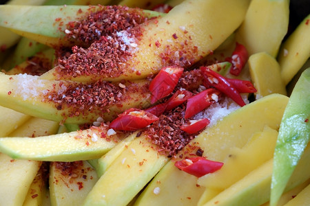 颜色越南语农业水果切片绿芒广受欢迎的热带水果丰富的维他命A生素C科兰根对健康和冲动吸收钙有益图片