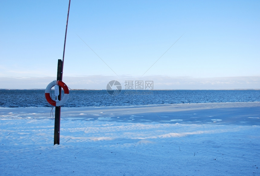 风景季节浮标救生艇图片