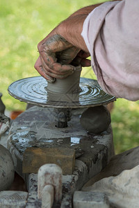Clay和Terracotta手和设备工作碗材料专业的图片