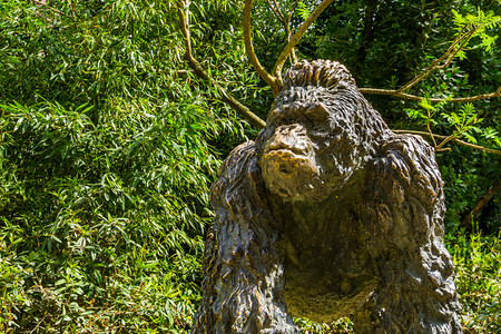 猿类热带花园的大型猩雕像装饰动物雕塑哺乳兽图片