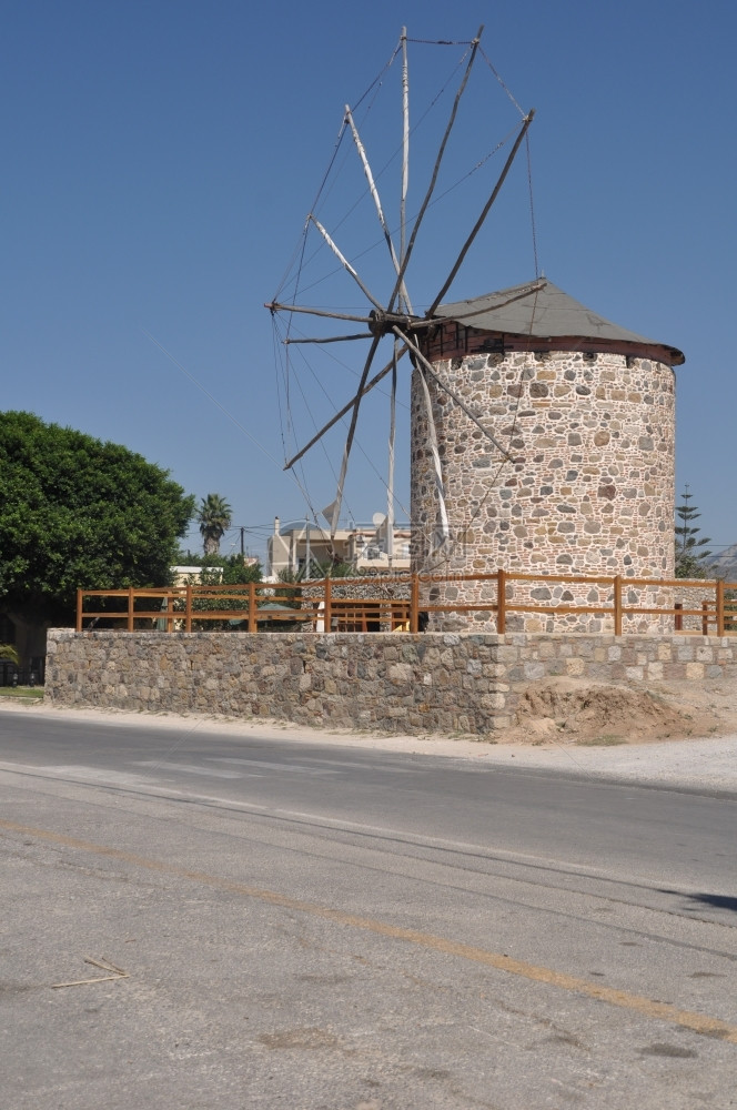 希腊AntimahiaKos的令人愉快风车安提玛希亚农村科斯图片