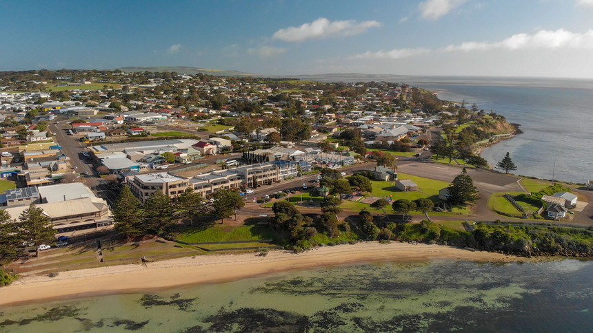 旅游建立南澳大利亚Kangaroo岛金斯科特市景和海岸线空中观察澳大利亚人图片