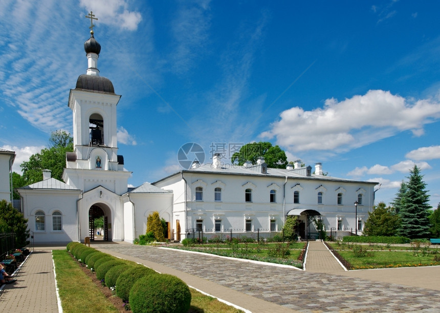 白色的建筑学普洛特斯克白俄罗里姆林市东正教修道院堂圆顶历史的图片