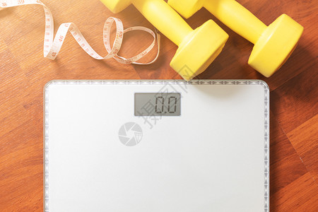 减肥概念体重秤图片