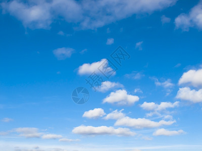 明亮的自由多云天空气图片
