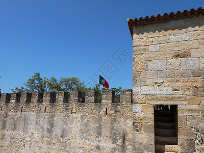 传统的城市圣豪尔赫外墙和葡萄牙城堡结石图片