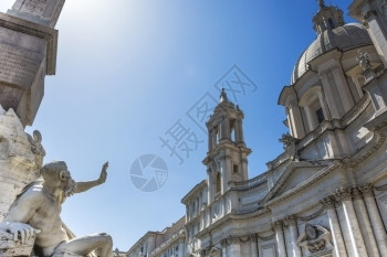 杰作河旅游罗马纳沃广场圣艾格尼丝教堂的详情在罗马纳沃市阿格尼丝教堂图片