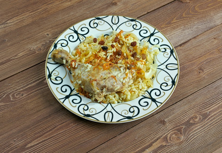 吃葡萄干晚餐鸡肉炒阿塞拜疆烹饪菜碟阿塞拜然图片