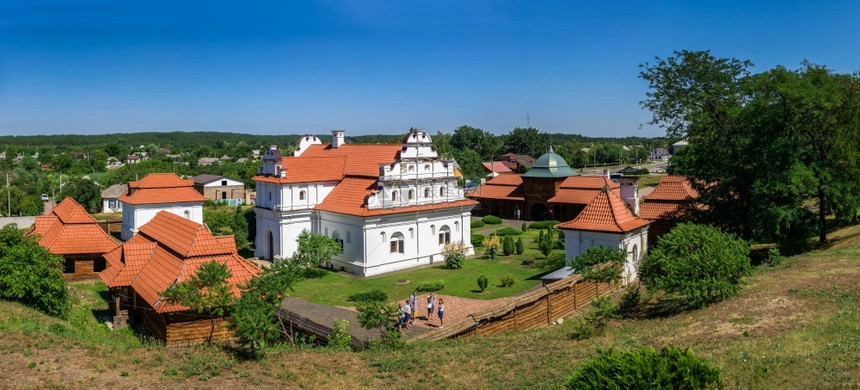 城市旅游Chyhyryn乌克兰0712在阳光明媚的夏日在乌克兰Chyhyryn的BohdanKhmelnytskyi住所修复了国图片