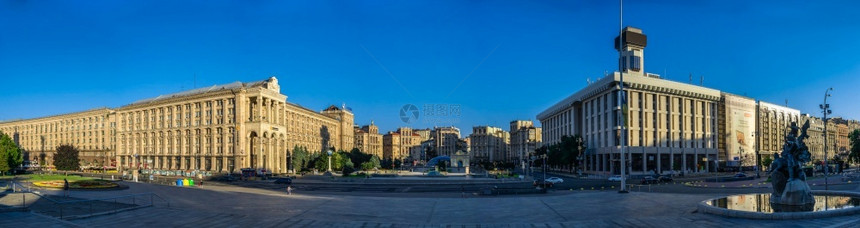 目的地街道柱子乌克兰基辅0712MaidanNazalezhnosti或乌克兰基辅的独立广场在阳光明媚的夏日早晨乌克兰基辅的图片