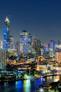 热带模糊曼谷城市景观夜商业区曼谷镇图片