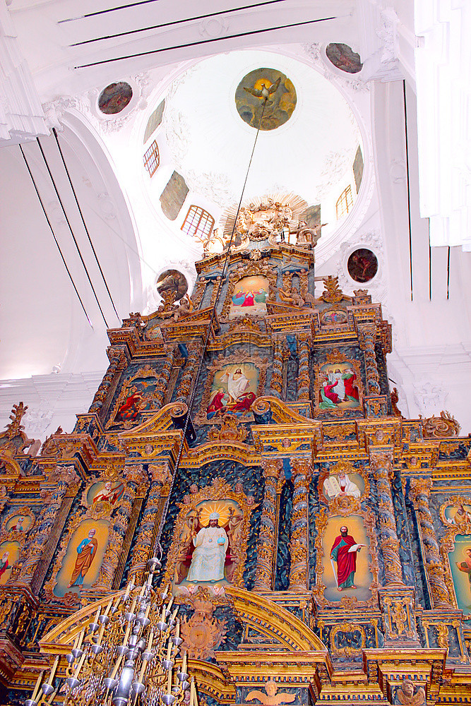 屋信仰教堂中的宗艺术作品在堂中美丽的神像与古老圣在木板上架设的神迹人类图片