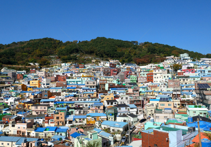 南韩釜山上的甘川文化村以其位于南韩釜山的明漆房子甘川文化村而闻名于韩国釜山地区GamcheonCulturalVillage旅行图片