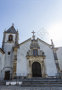 有翼的天图加尔拱16世纪在葡萄牙科英布拉市Tentugal镇以举止主义建筑风格造的慈悲面纱于20年1月8日成立图片