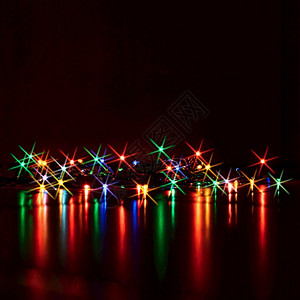 散焦景圣诞树彩色灯光的圣诞节背景xmas纹理冬天图片