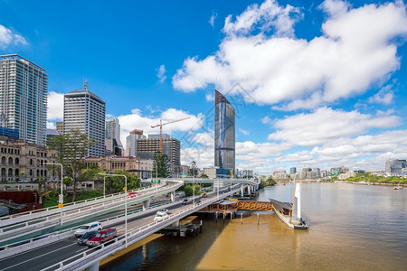 澳大利亚布里斯班市天际线和布里斯班河天线摩大楼澳利亚人图片