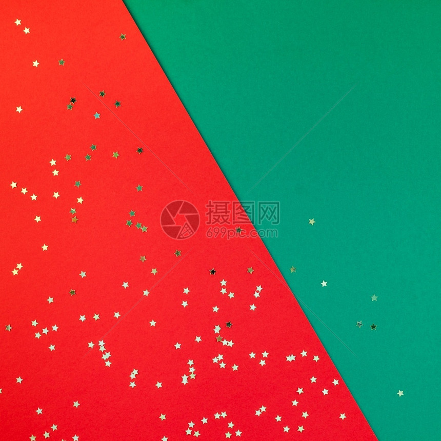 季节质地庆典新年或圣诞节时装套式公寓铺设最高视野Xmas节日庆祝红绿纸金火花贺卡的彩色面粉背景模板您的文本设计2019图片