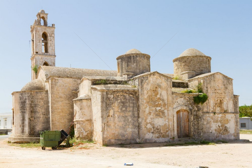 建成古代塞浦路斯卡帕西亚Yialousa的ArchaggelosMichaelChurch由90至1AD间一座旧教堂建筑和一个较图片