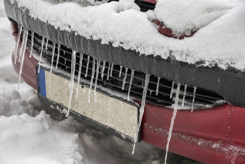 服务车身冰的极冬在汽特快上肮脏的预报图片