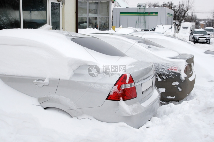 冷若冰霜降雪的极端情况中的汽车欧洲乌克兰18209户外路图片