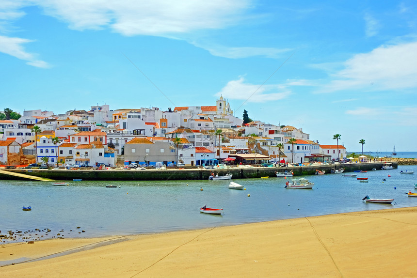 镇海滩葡萄牙Algarve地区传统村庄Ferragudo的看法海岸图片
