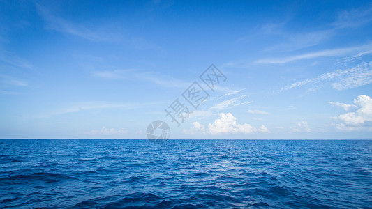 鼓舞人心的清空蓝大洋和天场景美丽设计图片
