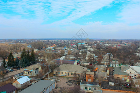 过路人柱子乌克兰科泽莱茨镇全景社会背景图片