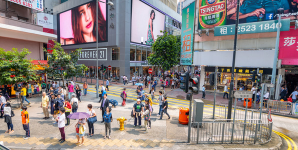 建造当地人商业香港2014年5月2日04年5月2日城市街道沿线的旅游者和地方居民每年吸引150万人背景图片