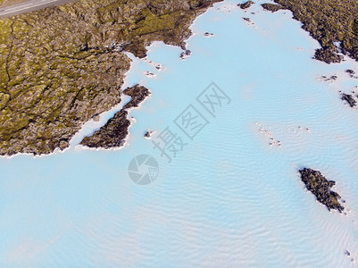 热的位于冰岛雷克雅未的主要旅游景点之一的蓝环礁湖温泉松弛蓝色的图片