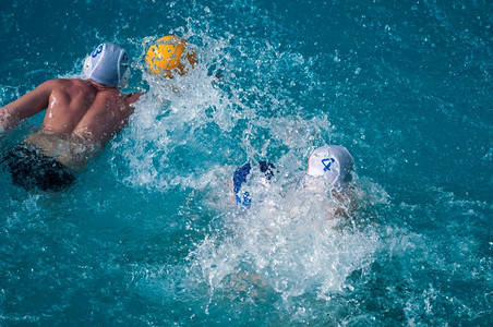 水球是团队运动下竞赛人们图片