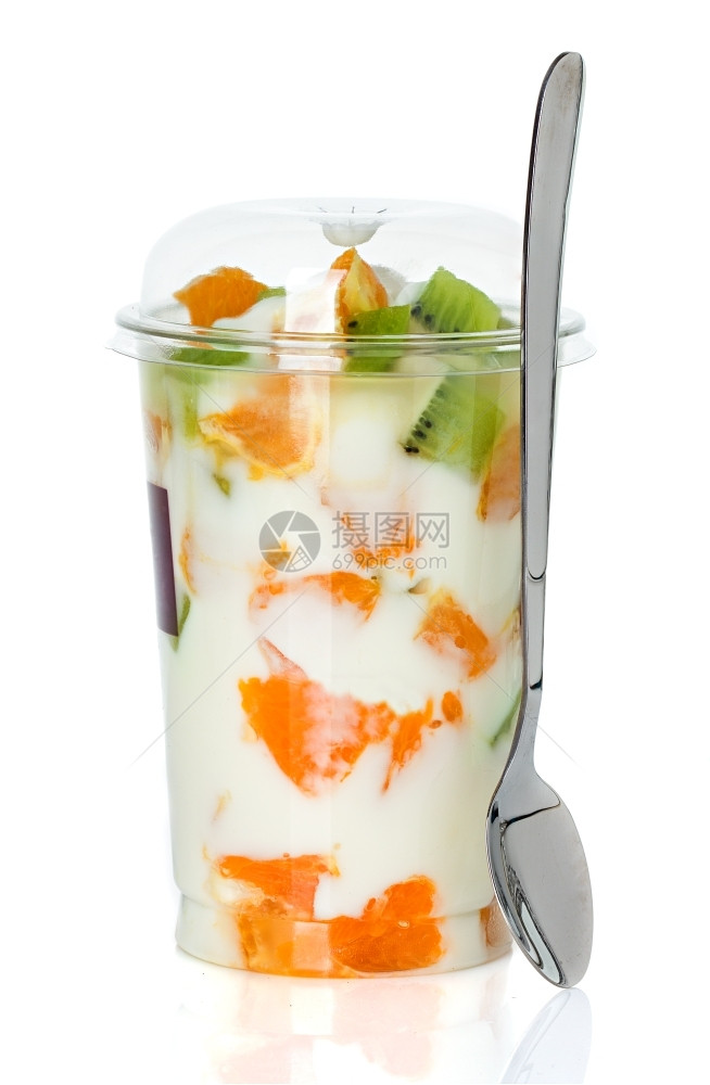 猕猴桃杯中含果子的酸奶新鲜食物图片
