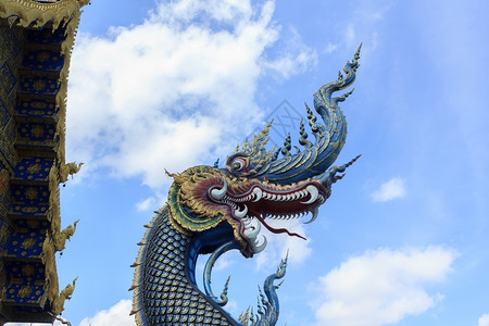 旅游笏泰国寺庙中美丽的长宫雕像蓝色的动物高清图片素材