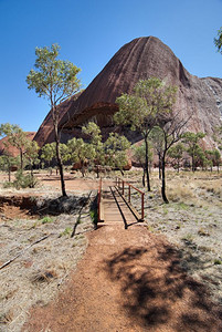 209年8月澳大利亚北部领土Uluru之景209年8月美丽太阳图片