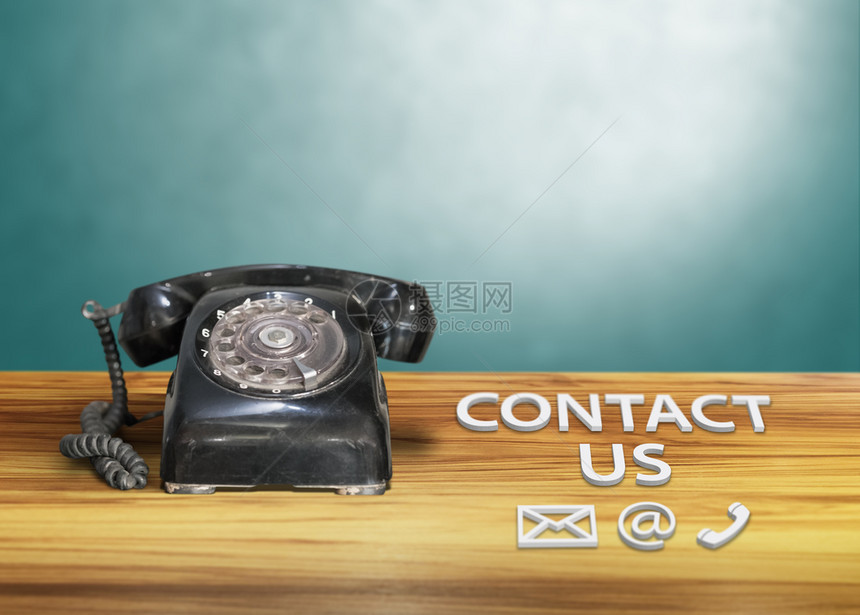 古老的黑色拨号电话有子邮件信号联系我们古董复的沟通图片