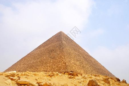 埃及开罗著名的金字塔地标古老纪念碑旅游图片