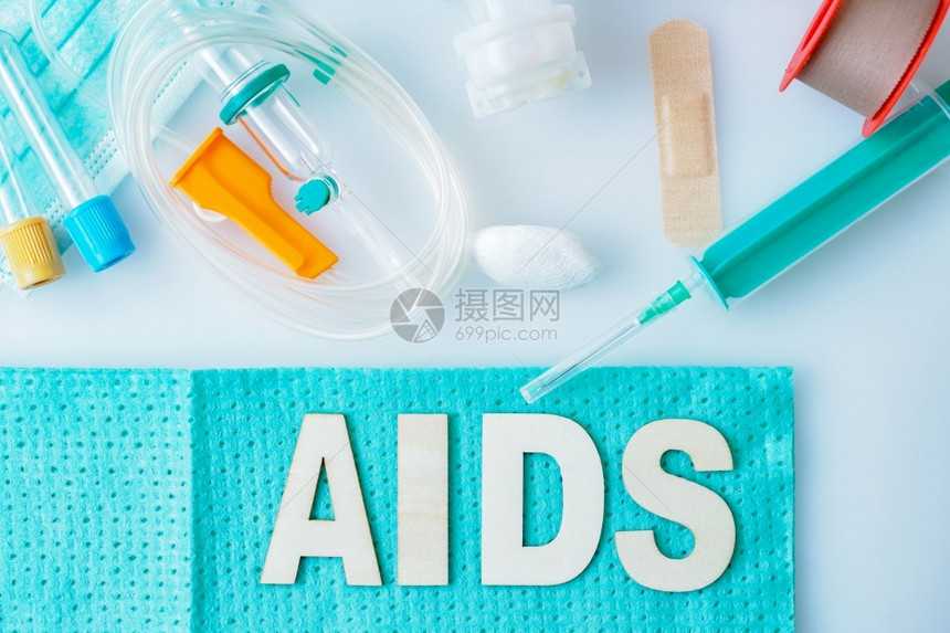 艾滋病毒概念医疗保健和概念一次输液器和注射用于医疗保健或药房主题医疗环境血液滴塑料图片