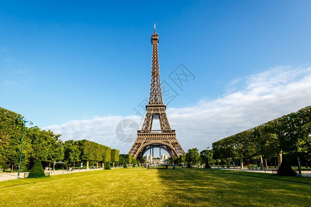 Eiffel铁塔和法国巴黎的PampdeMars文化假期高的图片
