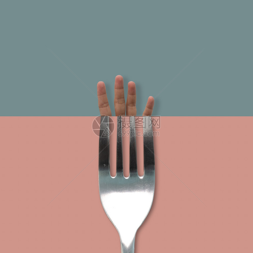 人类手指当代艺术和蓝粉红色背景最低风格的叉子绿色图片