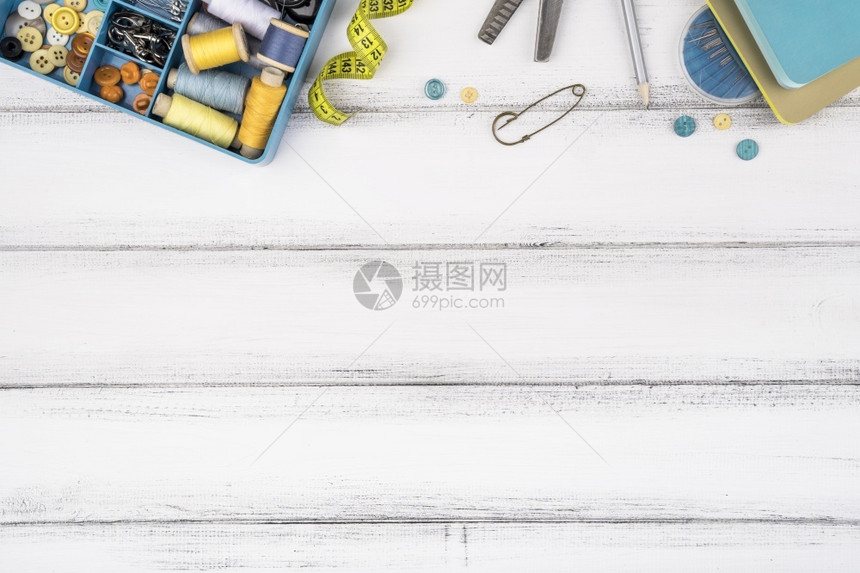 爱好桌子补给品平躺缝纫用木桌图片