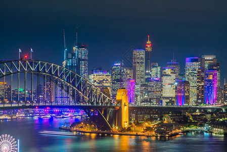 海歌剧夜晚澳洲悉尼市下城天际的线图片