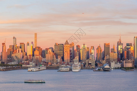城市的景观纽约中城曼哈顿日落天线全景观察美国哈德逊河新的图片