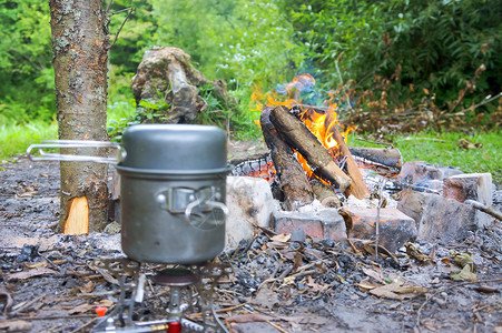 喝假期水壶旅游锅大火和茶叶户外旅行附件的配户外旅行游壶火灾和茶叶图片