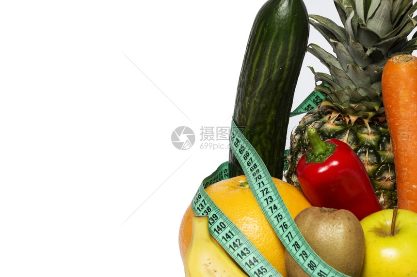 番茄晚餐以白色背景的计量胶带包装蔬菜和水果适合身体健康减肥瘦苗条的图片