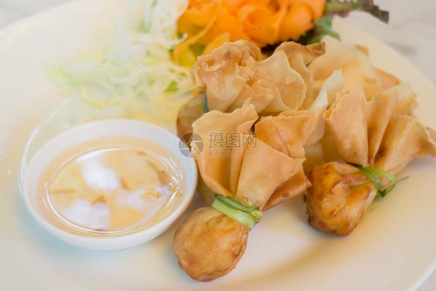 炸饺子包当地泰国菜库存照片大豆海鲜晚餐图片