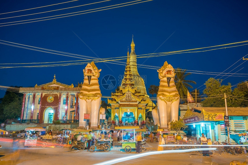 遗产巴戈神圣Bago缅甸12月30日216年2日在缅甸的ShweMawDaw宝塔Shwemawdaw宝塔正门图片