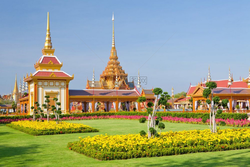 绿色金的泰国在Bangkok泰王国的皇家和圣殿图片