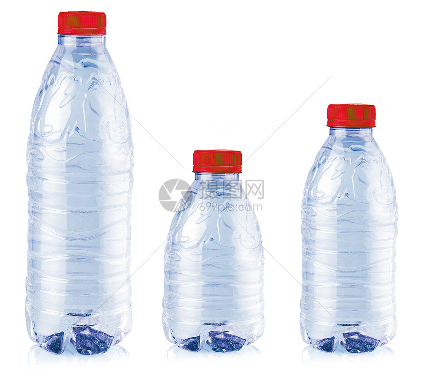 纯度自然关闭在白色背景上隔离的塑料瓶关闭在白色背景上隔离的塑料瓶回收图片